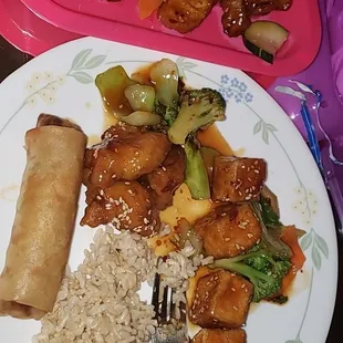 Never fails. Amazing food every time!! Sesame tofu and sesame chicken dinner with vegetable egg roll and brown rice. Also delivered quick!!!