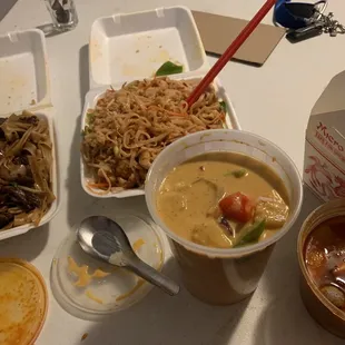 Beef Drunken Noodles Dinner
