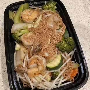 Shrimp chow mein $20