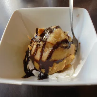 Fried ice cream (with green tea ice cream).