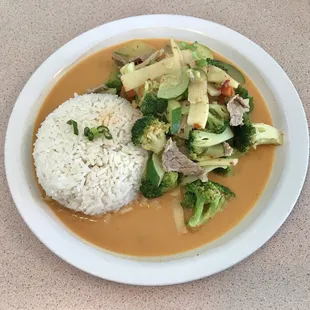 Red Beef Curry. Delicioso!