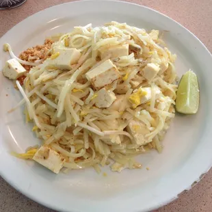 The most disappointing, flavorless Pad Thai I've ever had. Bummer.