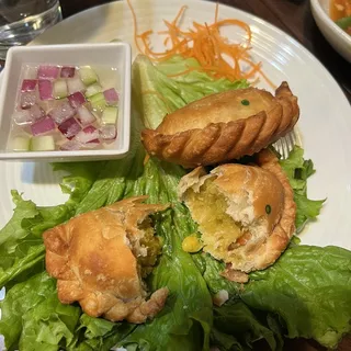 8. Curry Puff