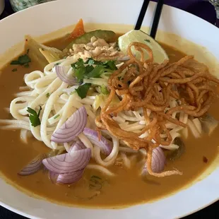 Khao Soi with Tofu and Veggies