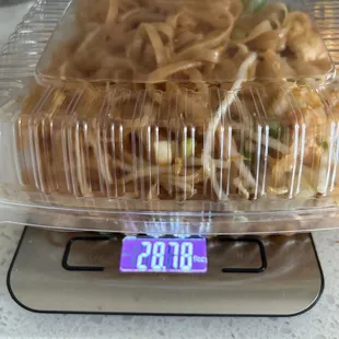 Pad thai weight