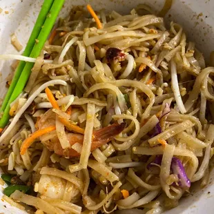 Pad Thai with shrimp, you see the red chili pepper? It&apos;s SO spicy! Can&apos;t eat it, boo.