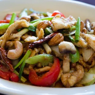 Stir-Fried Cashew Nut with Chicken