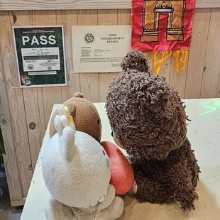 Catching up and enjoying the decor!