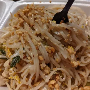 ramen and noodles, noodle dish, noodles, noodle soup, food, ramen