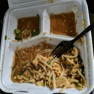 Pad Thai with all this excess sauce
