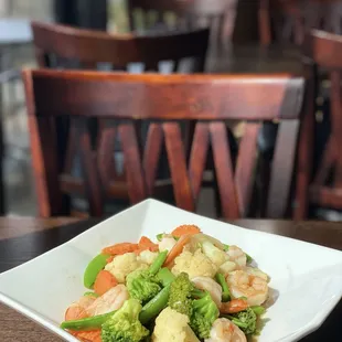 shrimp, broccoli, and cauliflower