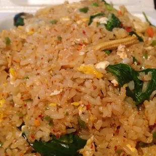 Basil fried rice with vegetables.