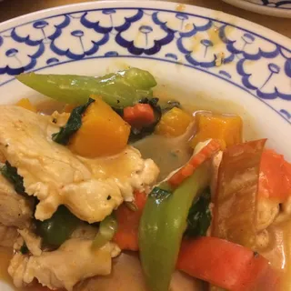 L16. Pumpkin Curry Chicken Lunch Special