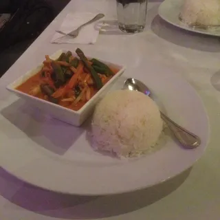 Red Curry Rice Plate (Lunch)
