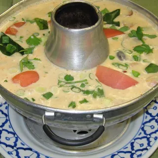 Tom Kha