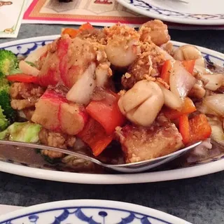 Garlic and Pepper Seafood Combo