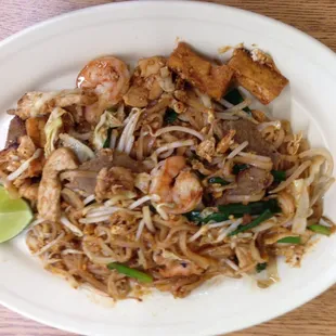 ramen and noodles, food