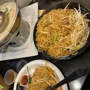 My yummy beef pad Thai. I like how everything comes in to-go boxes!