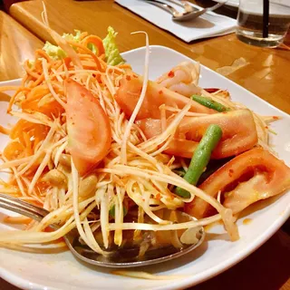Papaya Salad Deluxe*