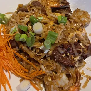 N1. Pad Thai