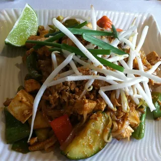 N1. Pad Thai Lunch