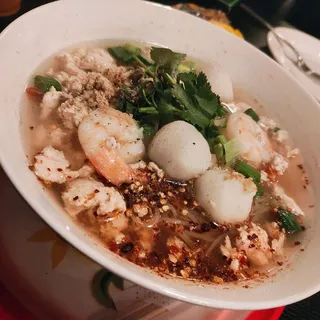 Tom Yum Noodles