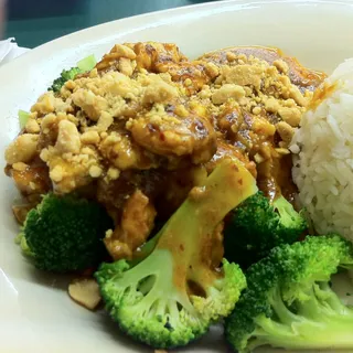 Pra-ram-long-song (green Vegetables & Peanut Curry)