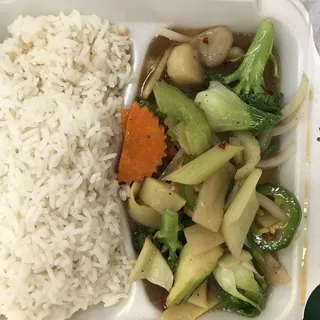 Paad Benjapun (fried Assorted Vegetables)