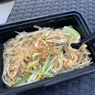 Delicious chicken pad Thai!