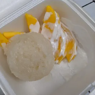 Mango sticky rice