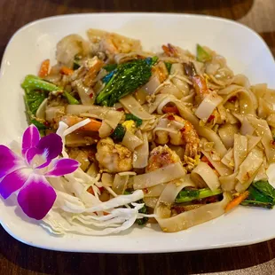 Pad See Ew with shrimp