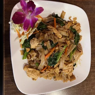 ramen and noodles, noodle dish, noodles, ramen, noodle soup, food