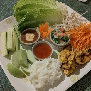 Pretty presentation and tasty lettuce wraps