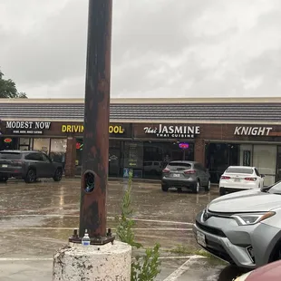 This is picture with sign on for open 30 min after being told it was close