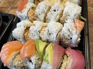 Dragon Sushi