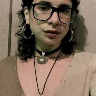 Victoria L.