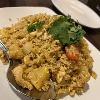 Curry Pineapple Fried Rice