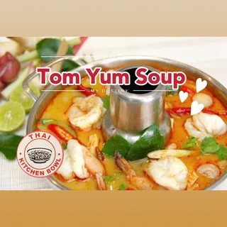 CHICKEN SOUP (TOM-YUM-KAI.)