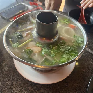 SEAFOOD NOODLE SOUP