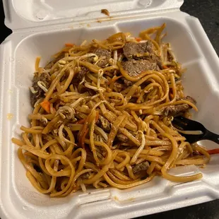 Pad Thai with Beef