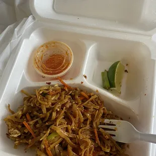 Pad thai chicken