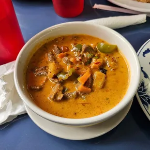 27. Beef Kaeng Phed (Red Curry). $11.99.