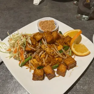Pad thai with tofu
