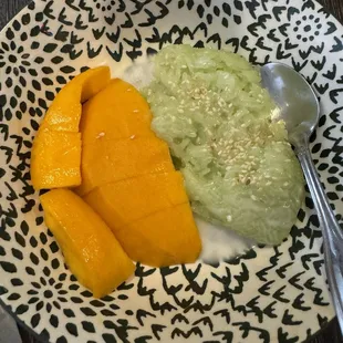 Mango sticky rice