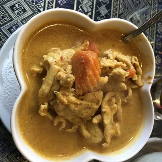 26. Yellow Curry Chicken Plate Lunch Special