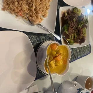 31. Beef with Oyster Sauce Plate Lunch Special