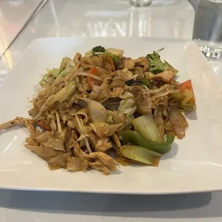 39. Pad Kee Mao