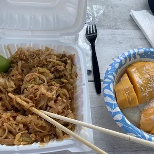 S4. Pad Thai Mango and Sticky Rice