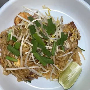 Shrimp pad Thai.