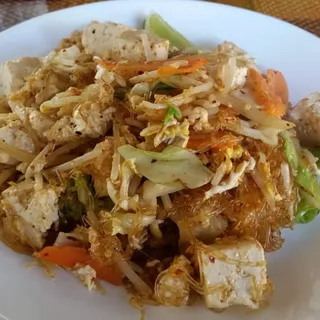 N4. Pad Woon Sen Noodles